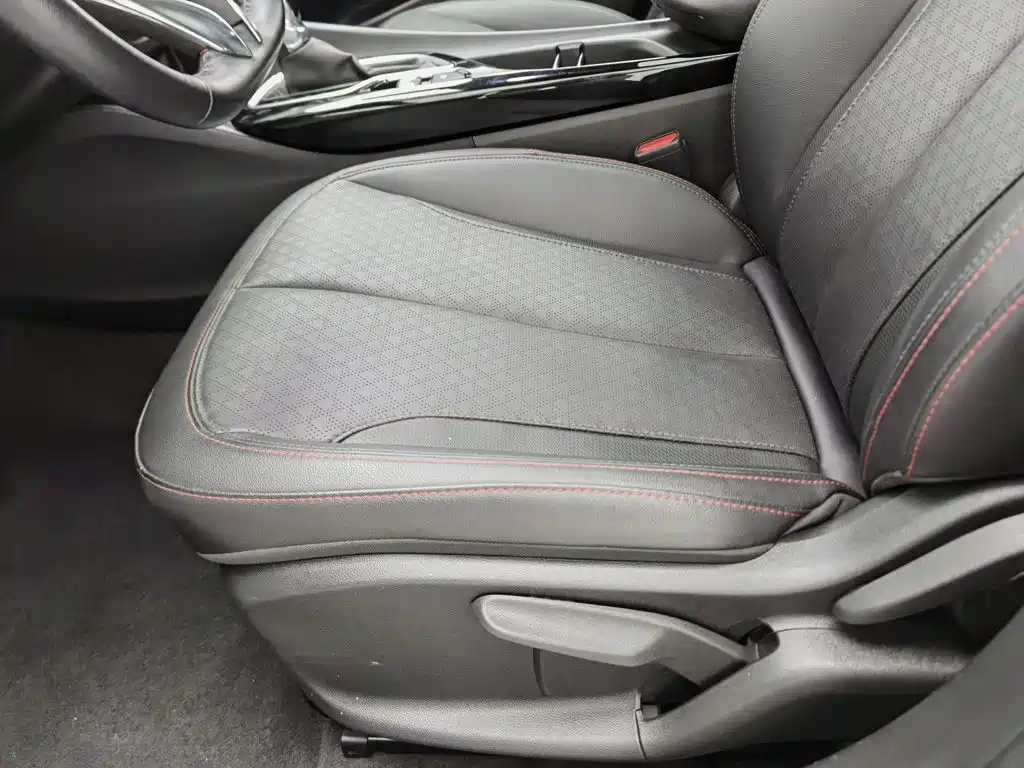 Buick Verano — миниатюра 20