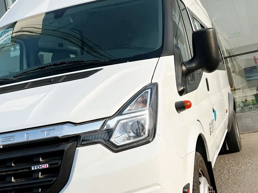 Ford Transit Custom — миниатюра 7
