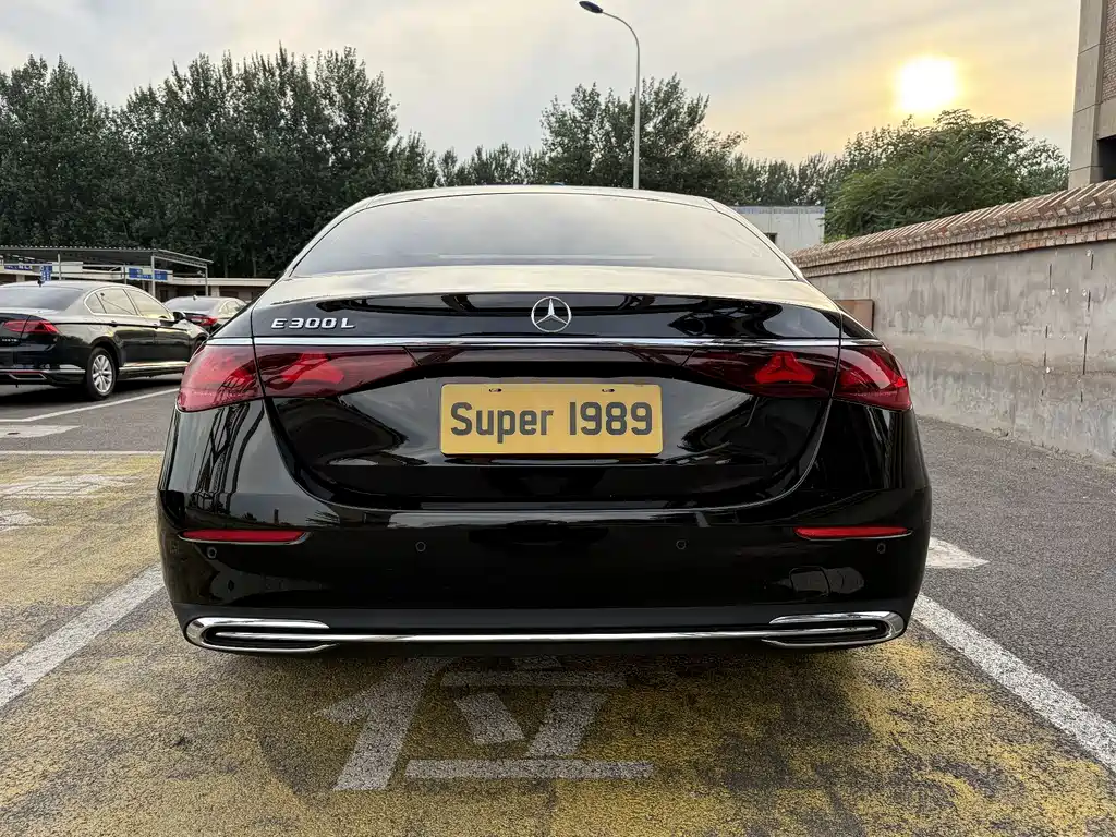 Mercedes-Benz E-Class E 2025 E 300 L Fashion