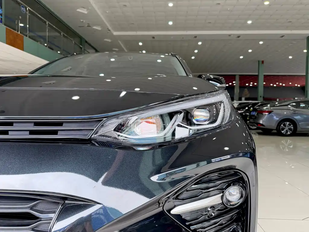 Toyota Wildlander 2024 2.0L CVT Luxury PLUS