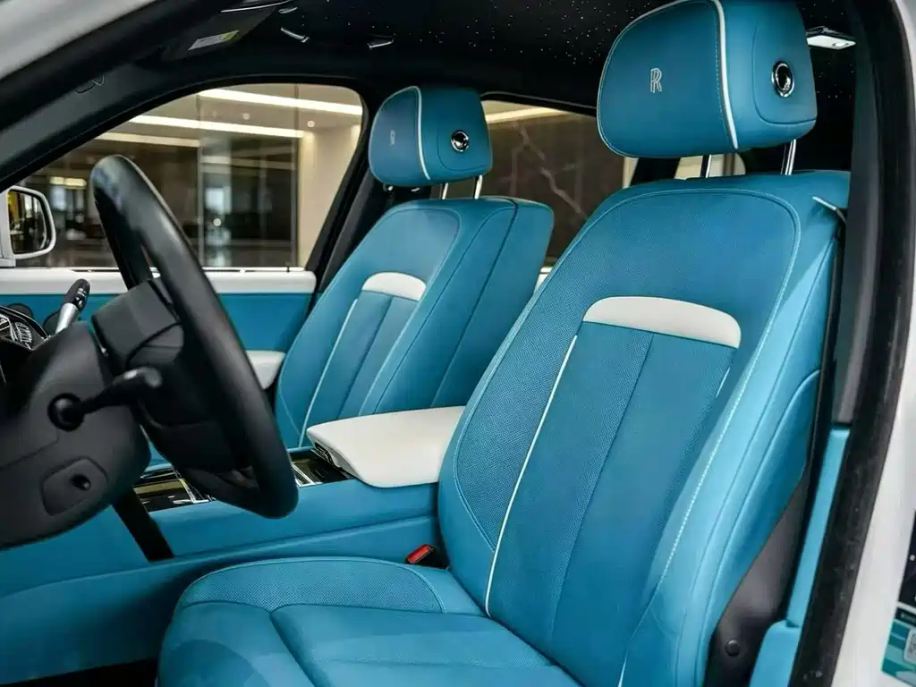 Rolls-Royce Cullinan — миниатюра 6