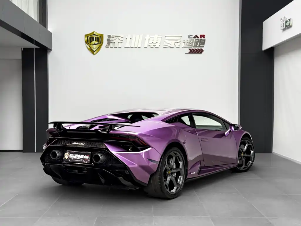 LAMBORGHINI HURACÁN