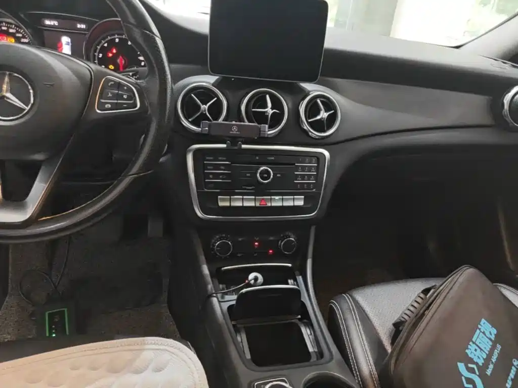 Mercedes-Benz GLA — миниатюра 13