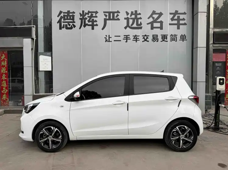 Changan Benben E-Star - фото 2