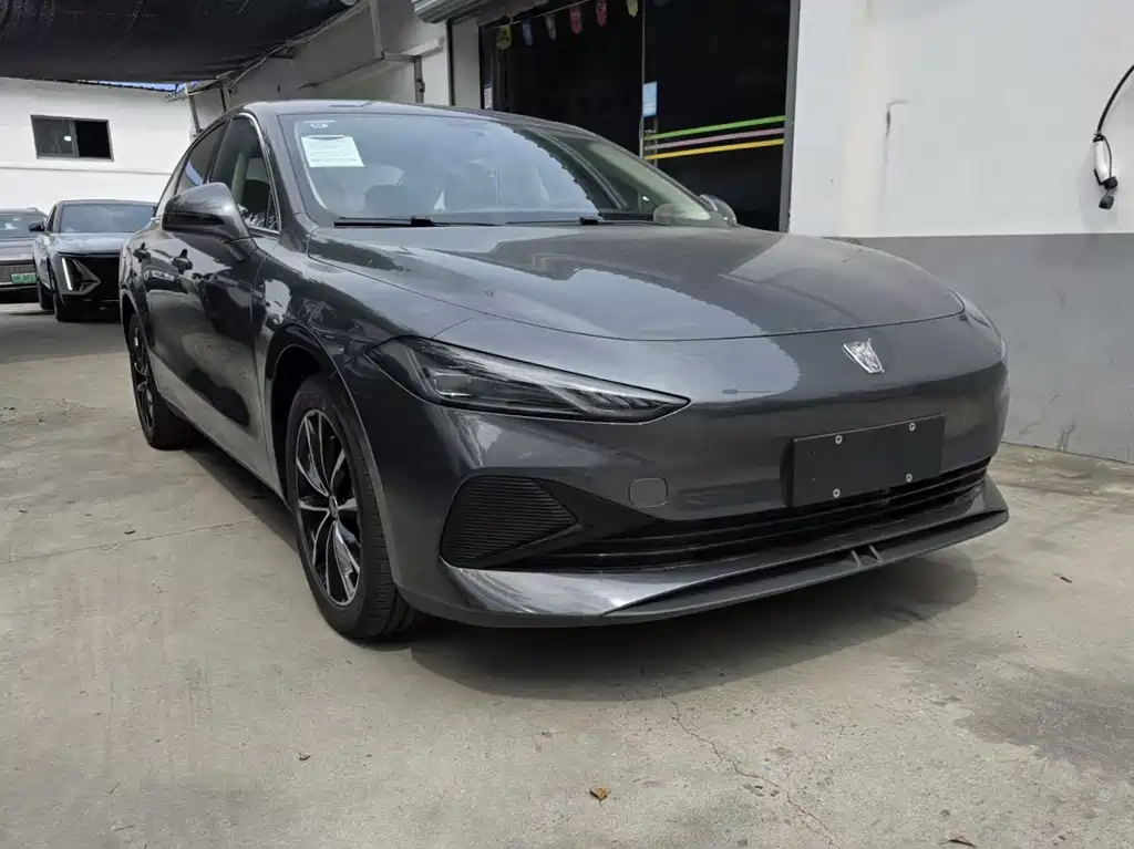 Roewe D7 2025 DMH 125km Champion
