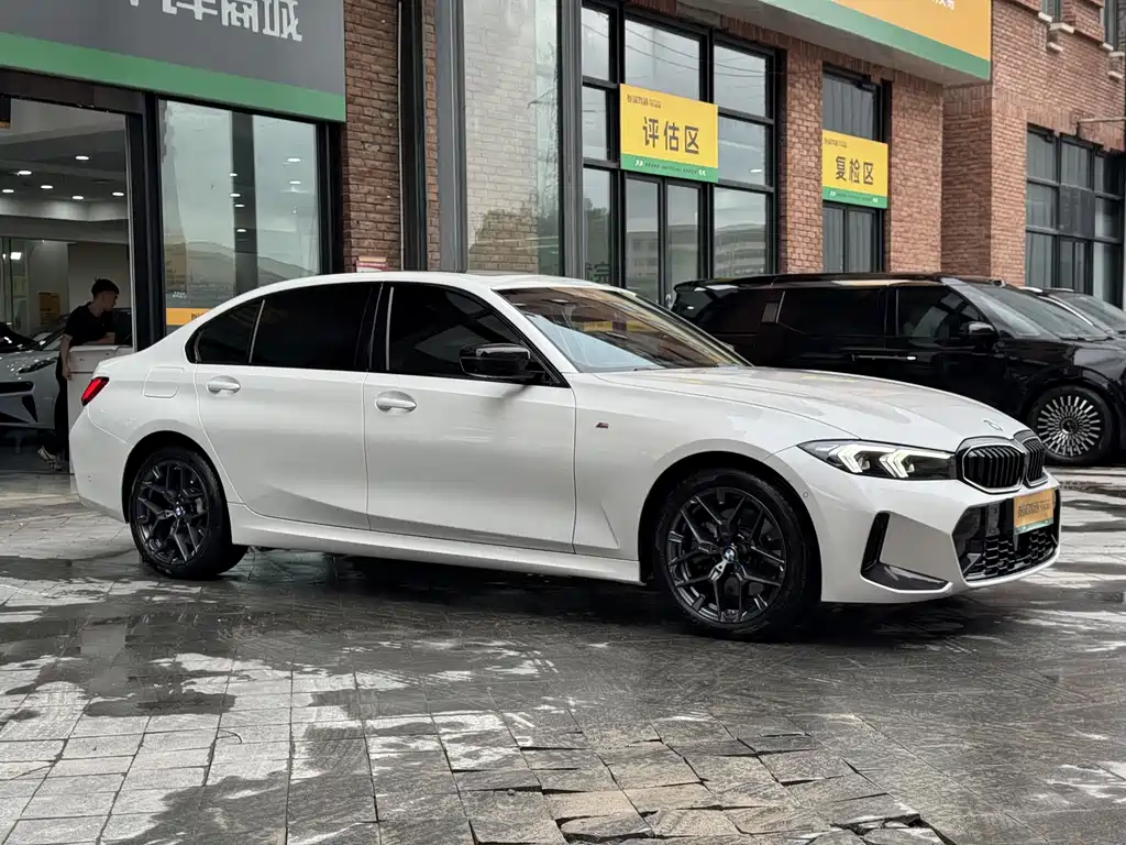 BMW 3 Series 3 2025 330Li M Sport