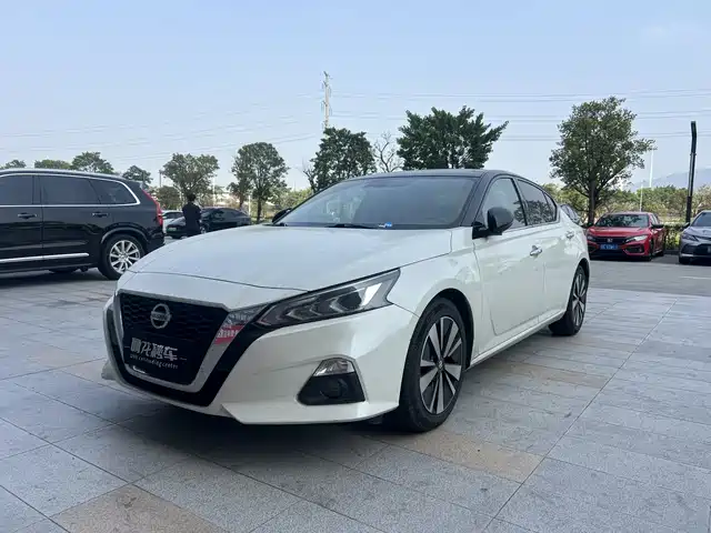 NISSAN TEANA