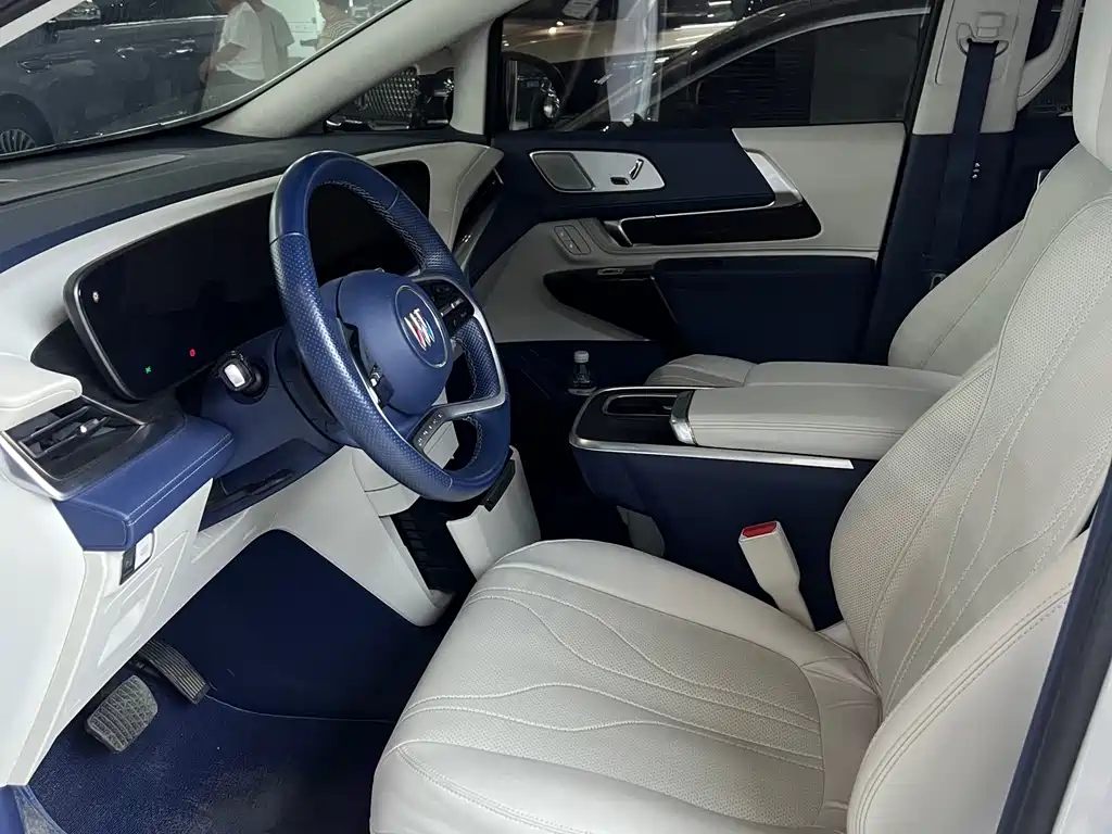 Buick Century 2023 2.0T мест