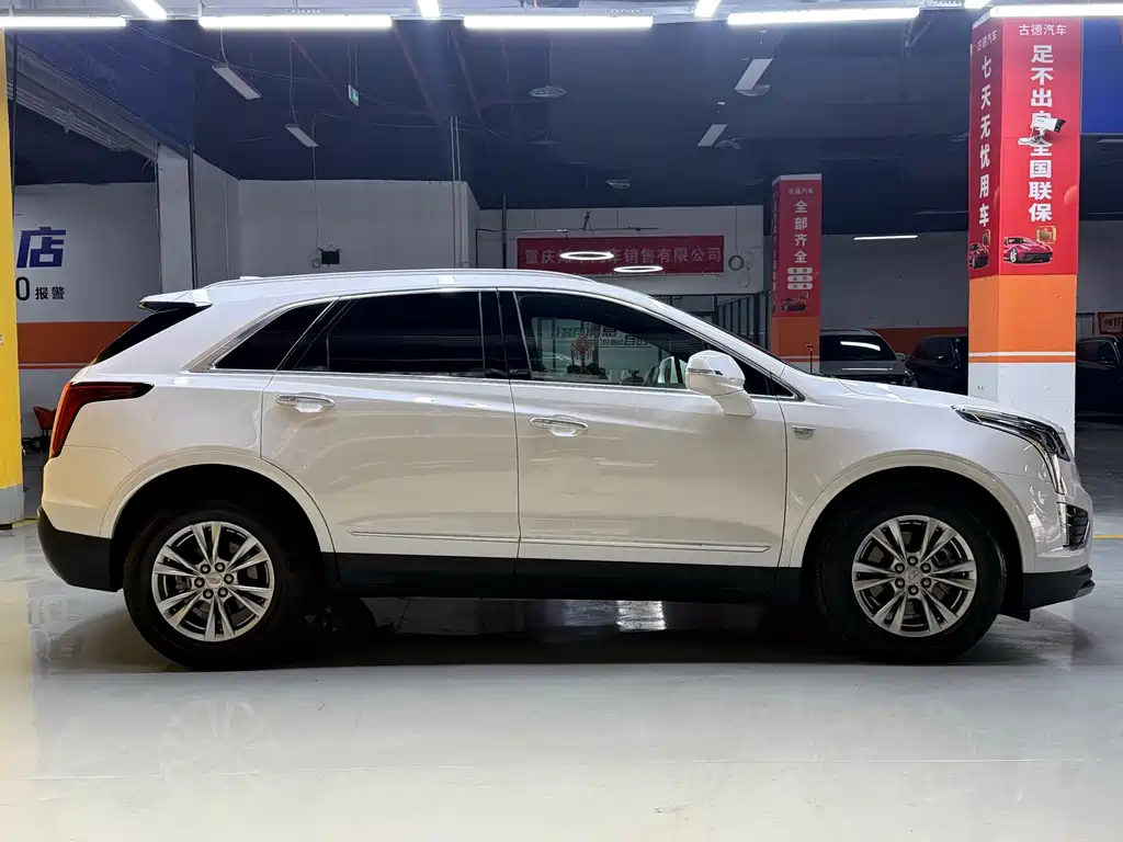 Cadillac XT5 2022 — фото 4