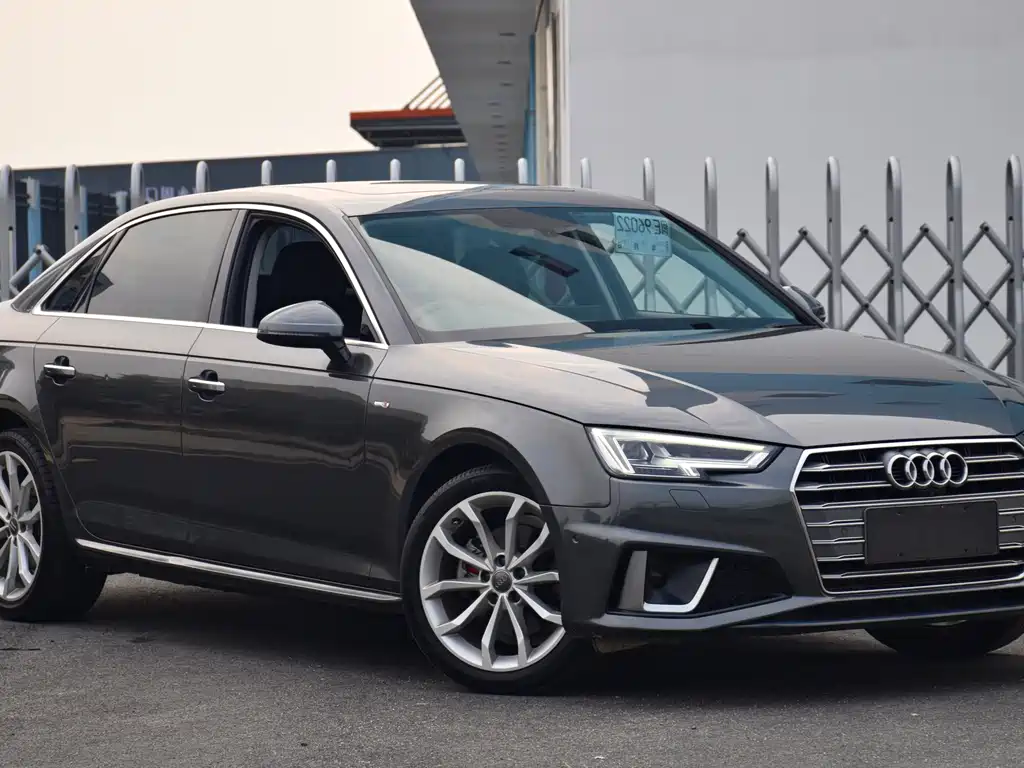 Audi A4L 2019 40 TFSI Fashion VI