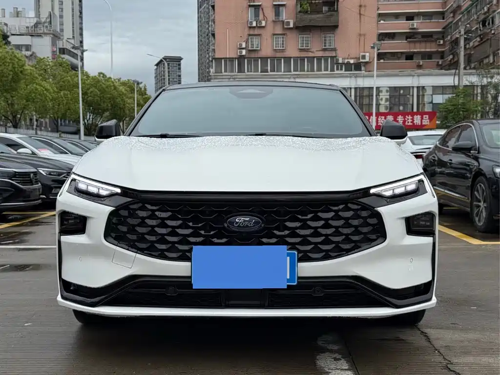 Ford Mondeo 2023 EcoBoost 245 Luxury