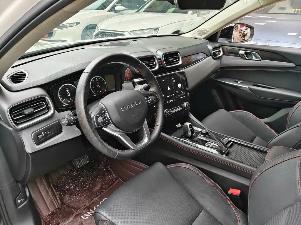Lynk & Co 02 — миниатюра 4