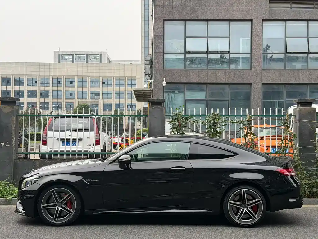Mercedes-Benz C-Class AMG — миниатюра 3