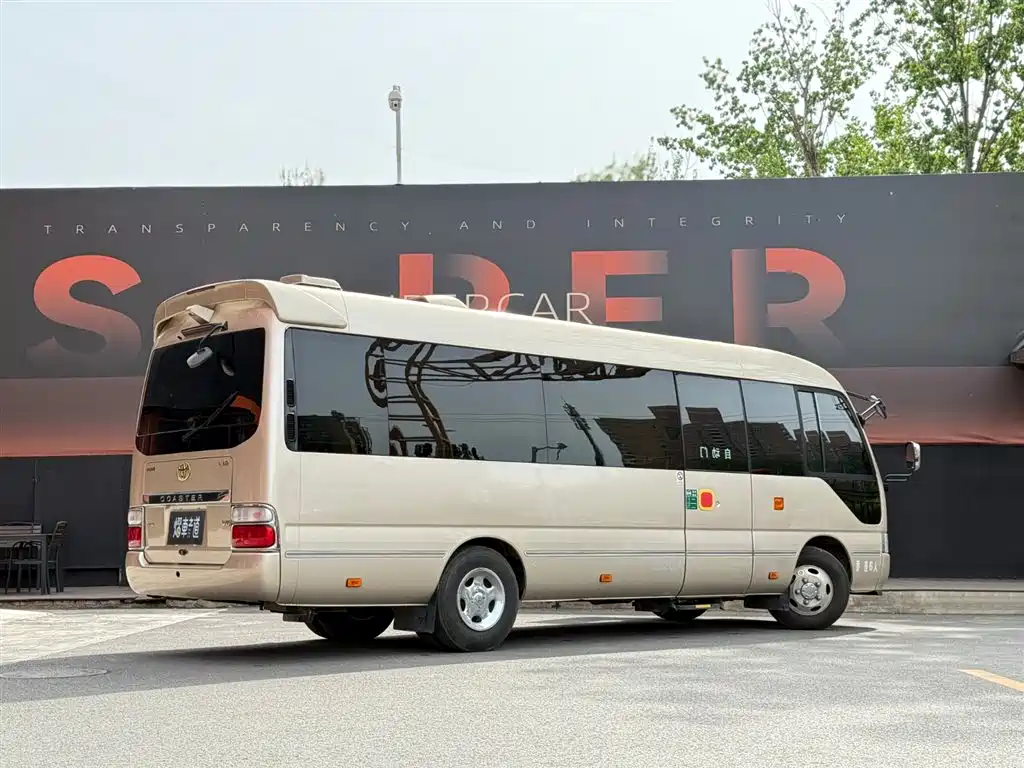 Toyota Coaster 2020 4.0L AT
