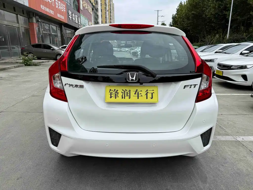 Honda Fit — миниатюра 5