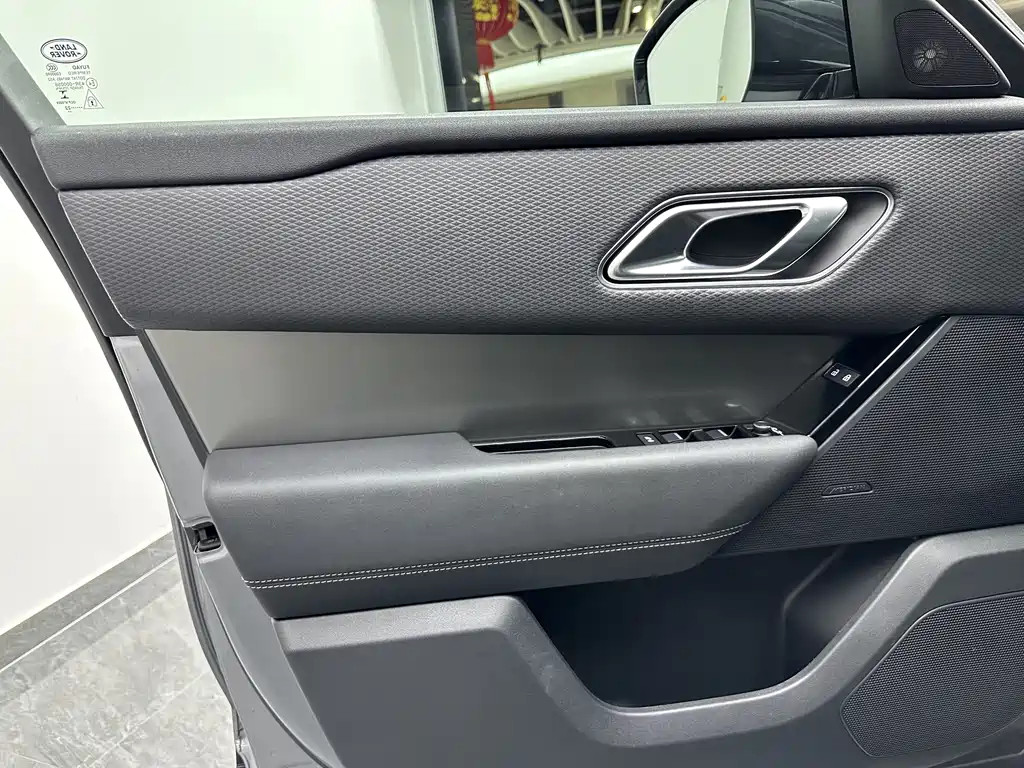 Land Rover Velar — миниатюра 20