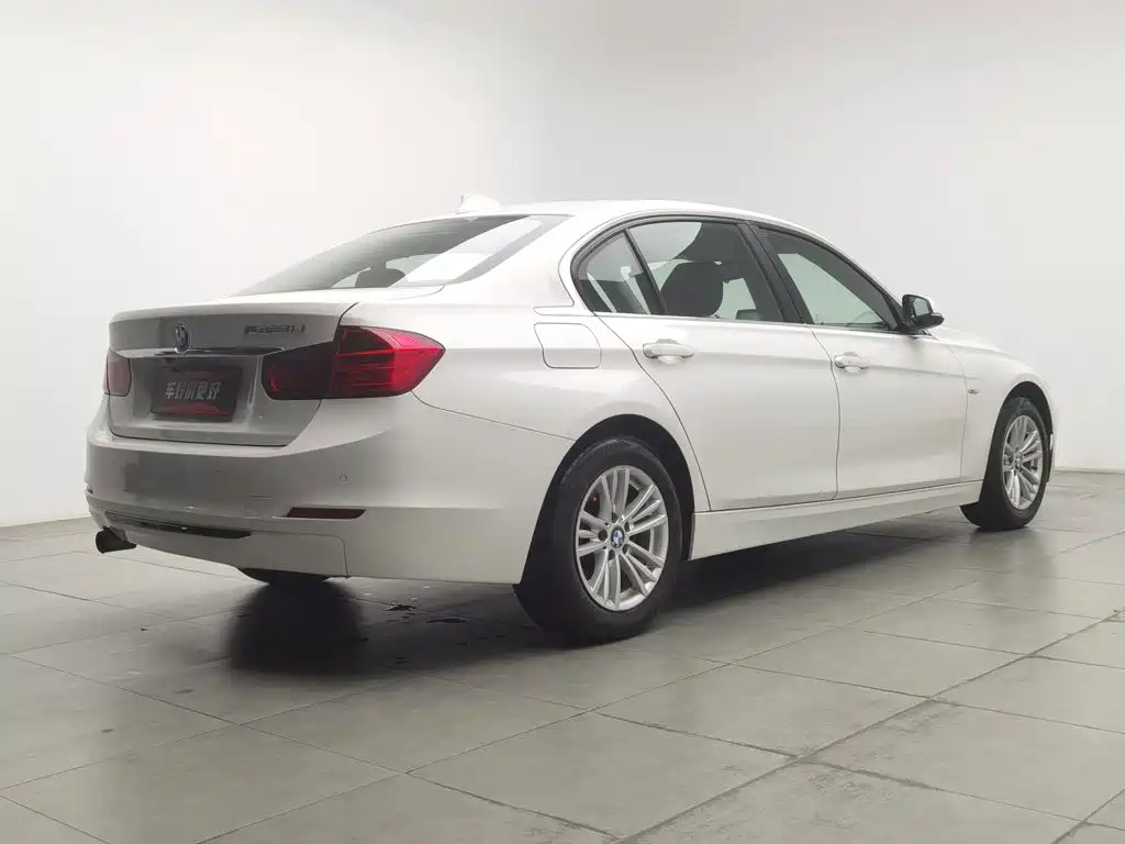 BMW 3 Series — миниатюра 2