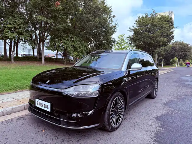 HONGMENG ZHIXING ASK THE WORLD M9 2025