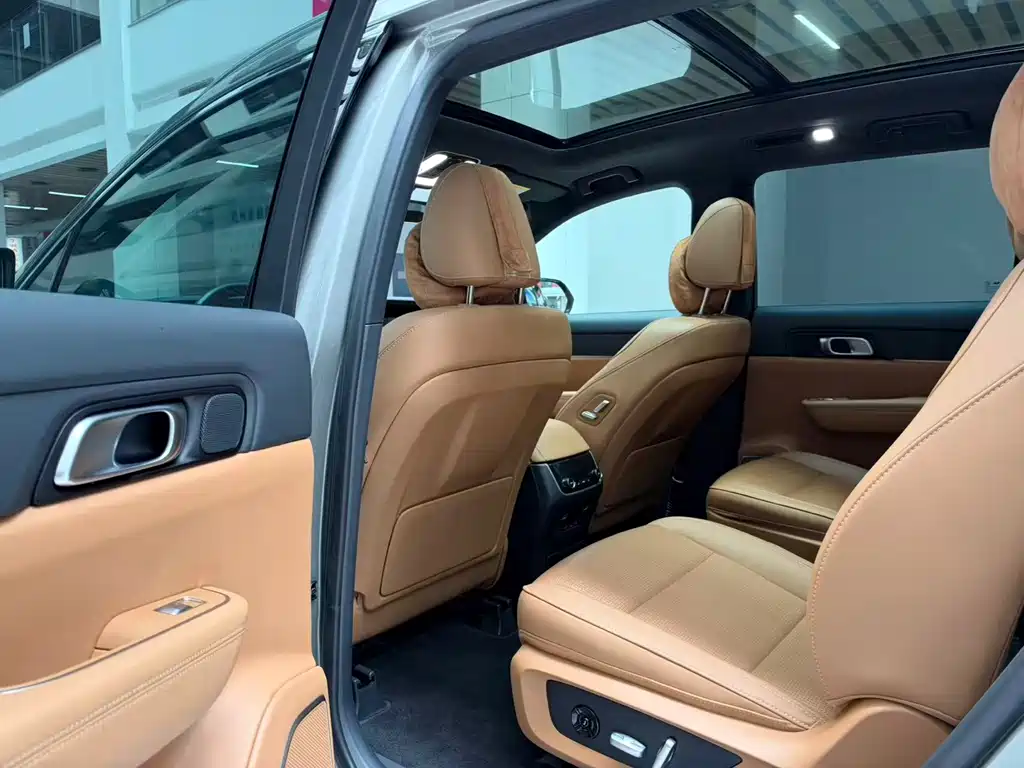Li Auto Li ONE — миниатюра 12
