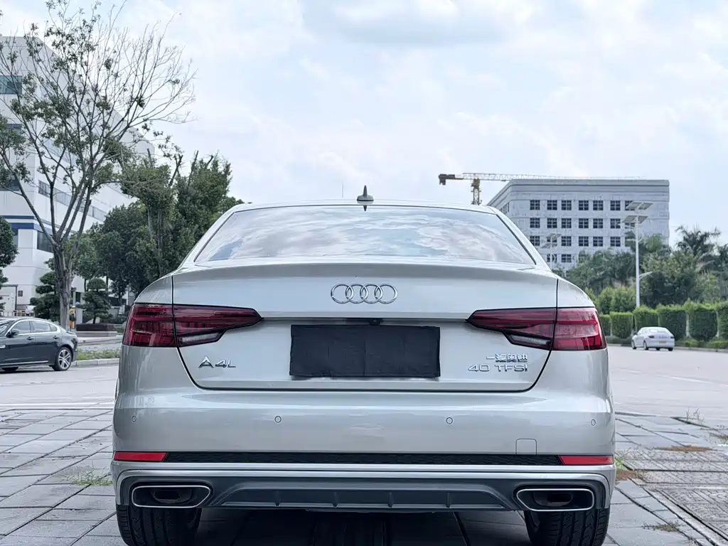Audi A4L — миниатюра 7