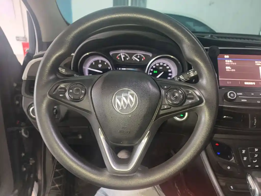 Buick Envision Plus — миниатюра 11