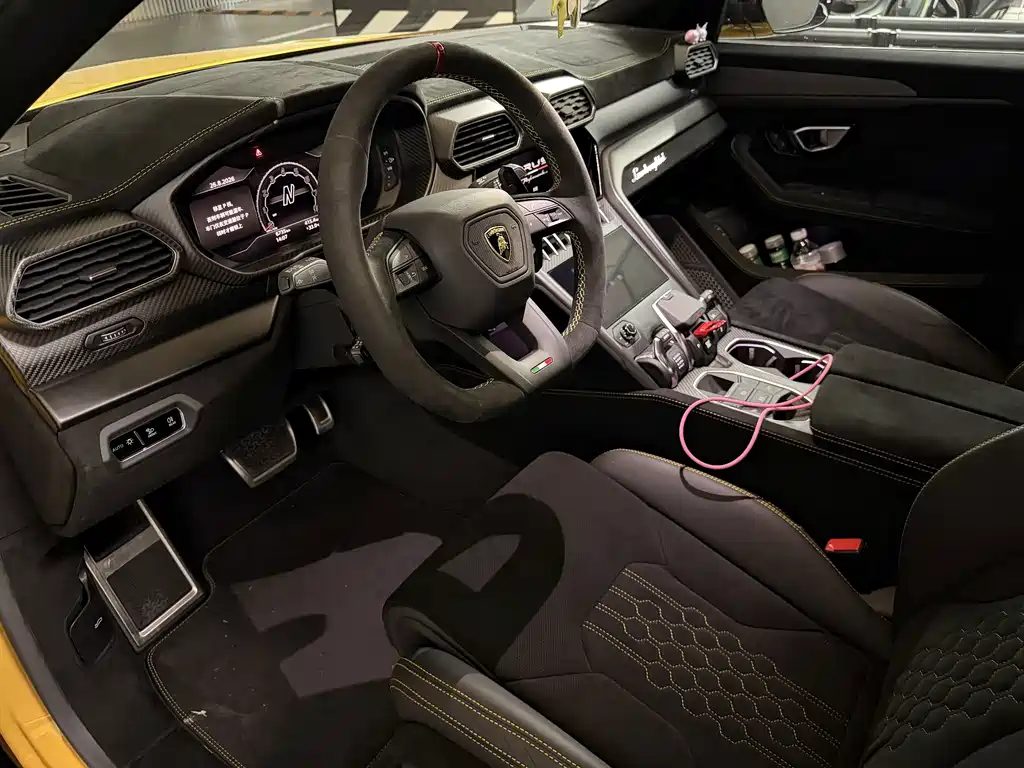 Lamborghini Urus — миниатюра 7