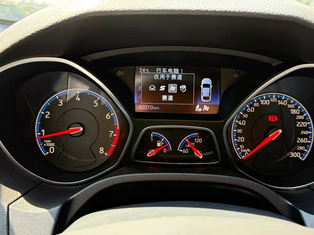 Ford Focus (Import) — миниатюра 12