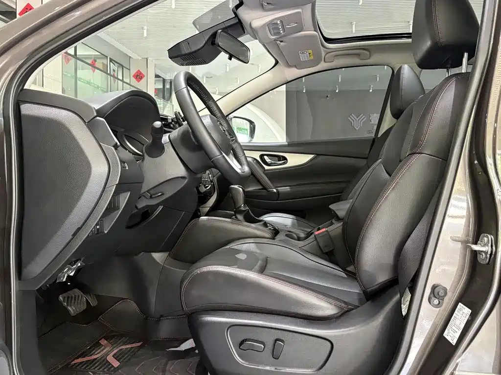 Nissan Qashqai — миниатюра 7