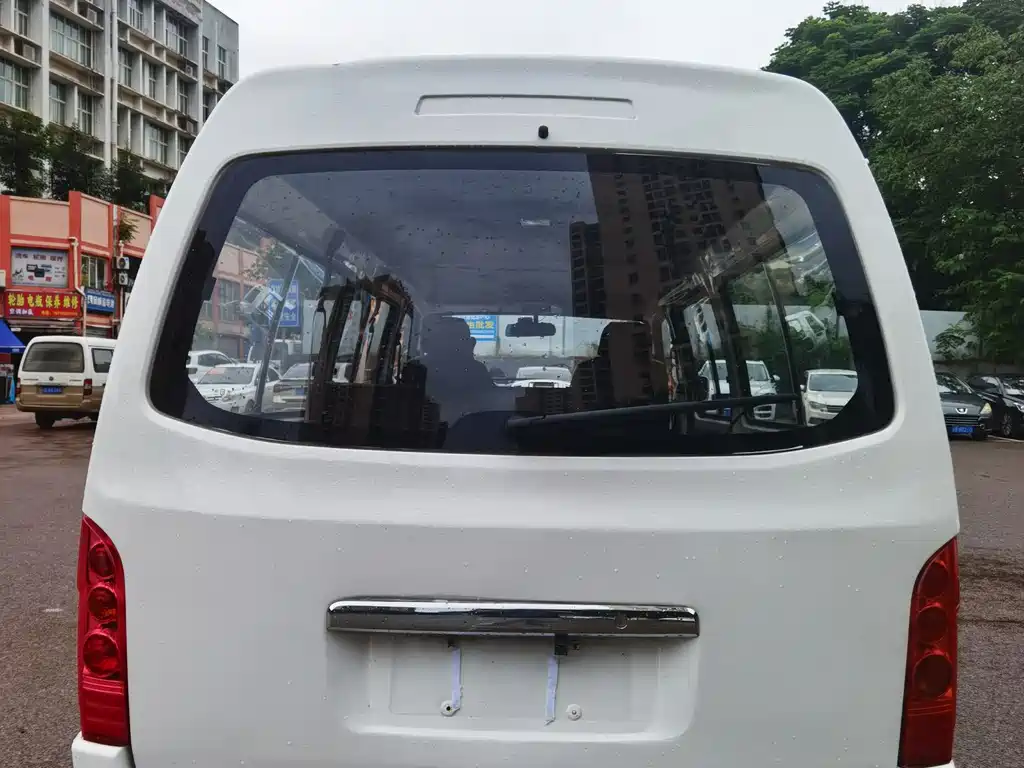 Jinbei Haise 2014 2.0L 4G19