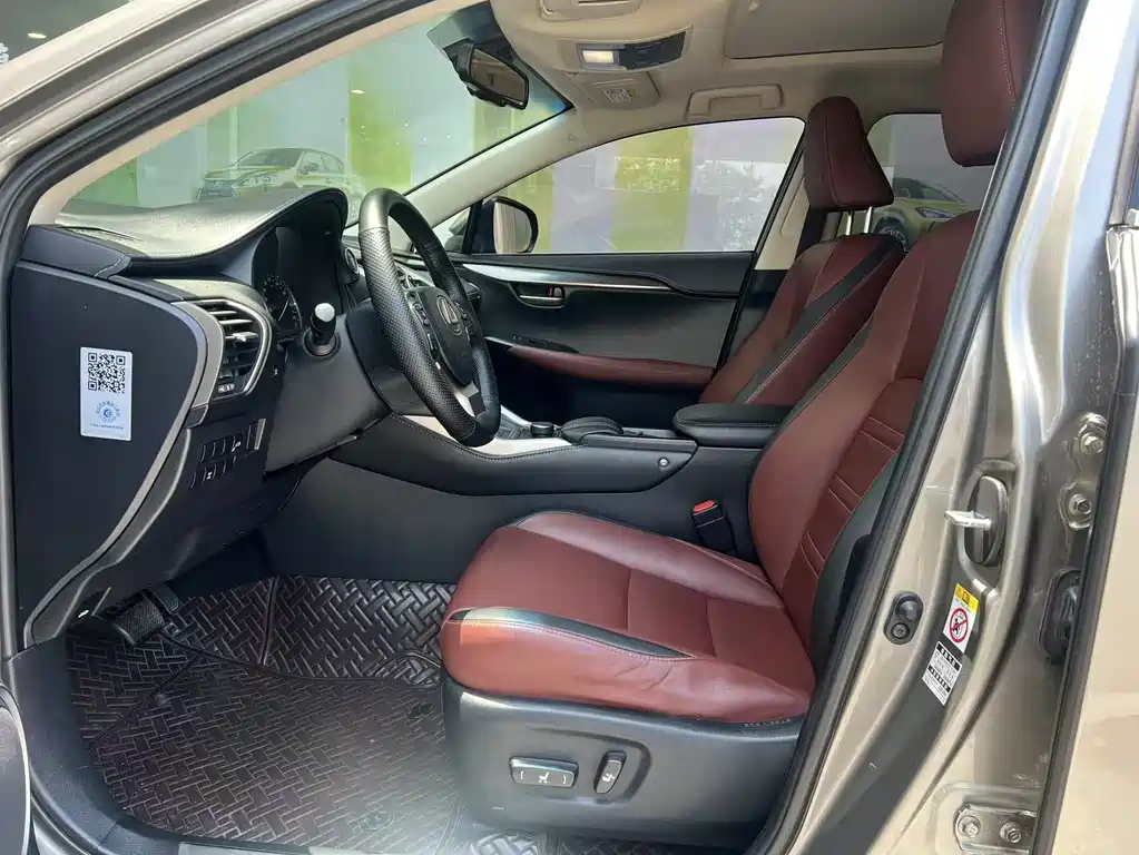 Lexus NX 2016 200