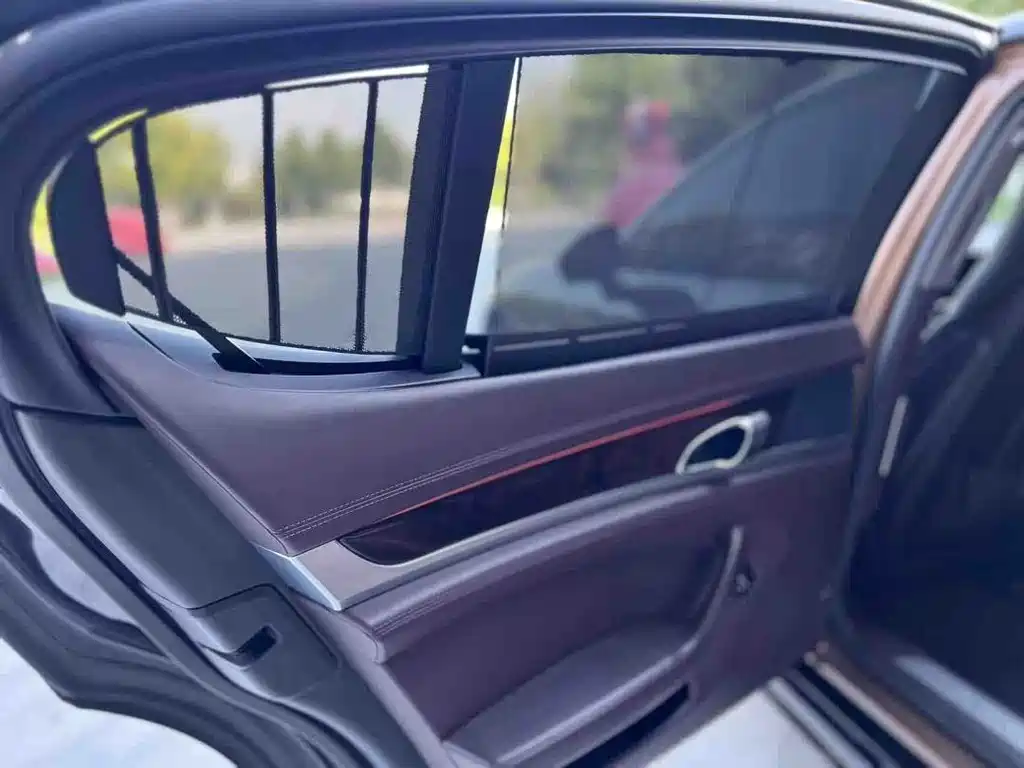 Porsche Panamera — миниатюра 14