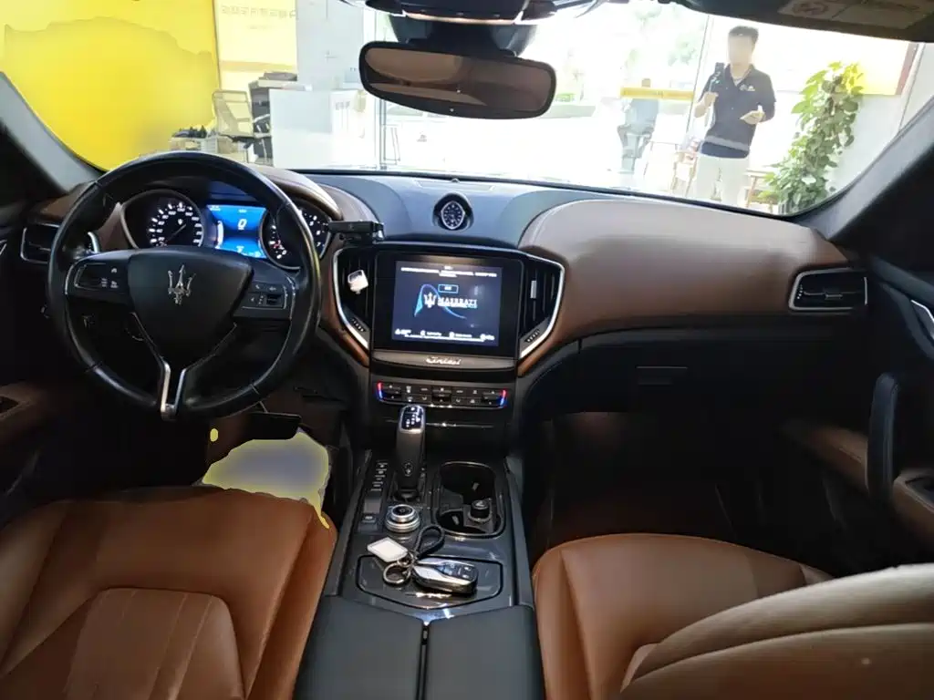 Maserati Ghibli — миниатюра 10