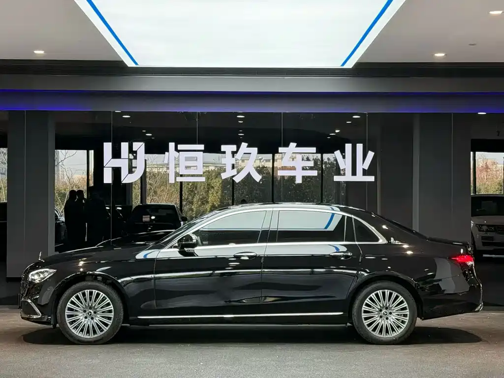 Mercedes-Benz E-Class E 2023 E 300 L Fashion