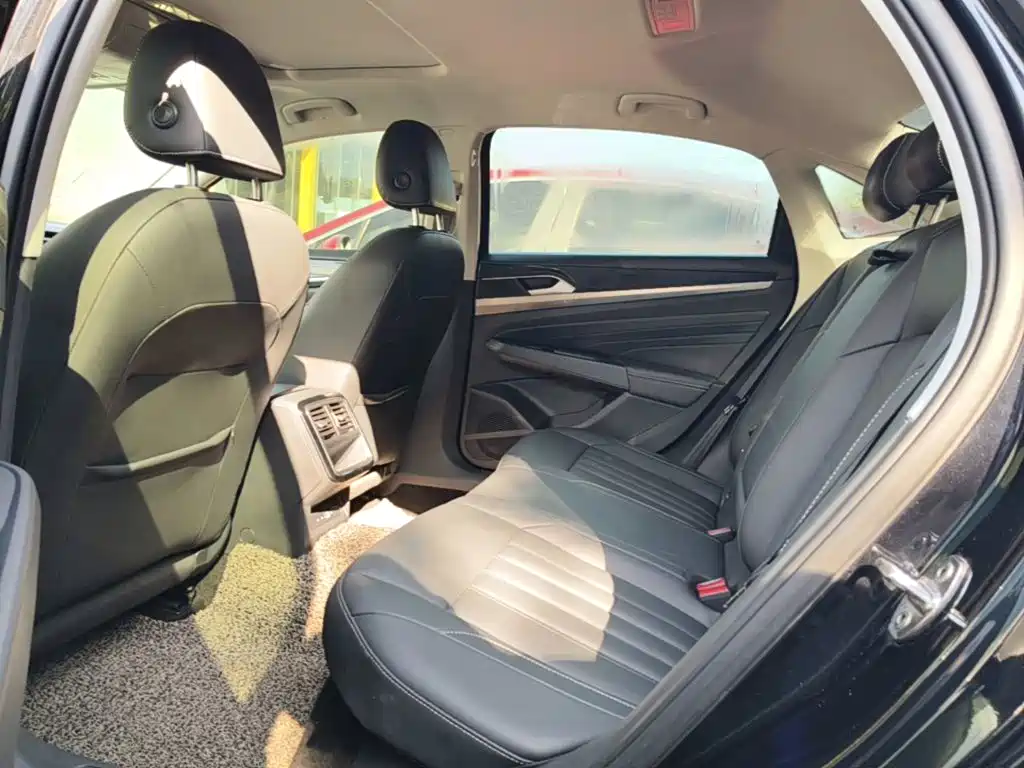 Volkswagen Passat — миниатюра 17