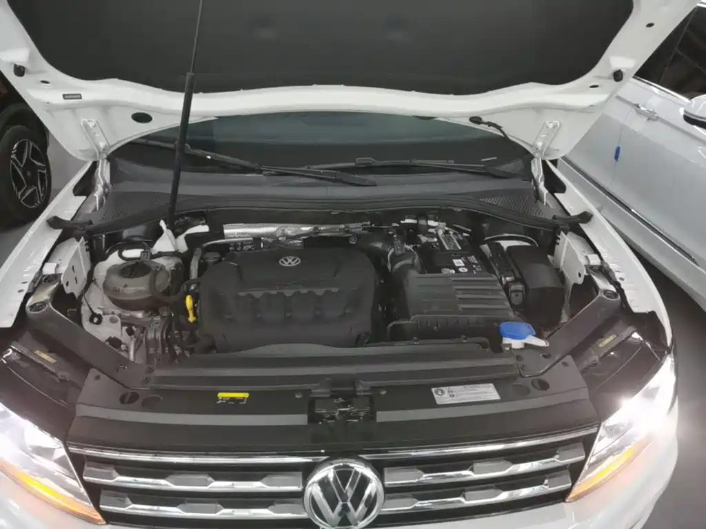 Volkswagen Tiguan L — миниатюра 20