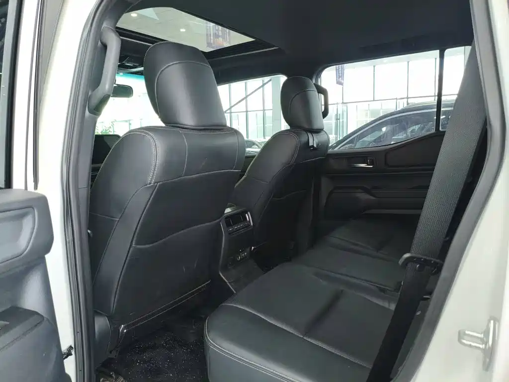 Toyota Prado — миниатюра 14