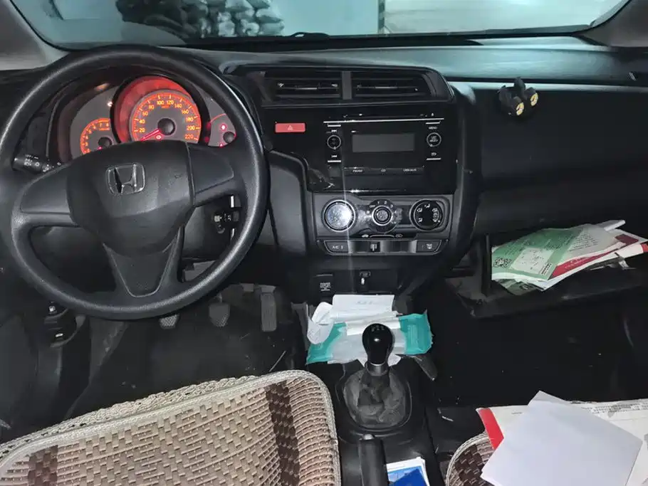 Honda Fit — миниатюра 12