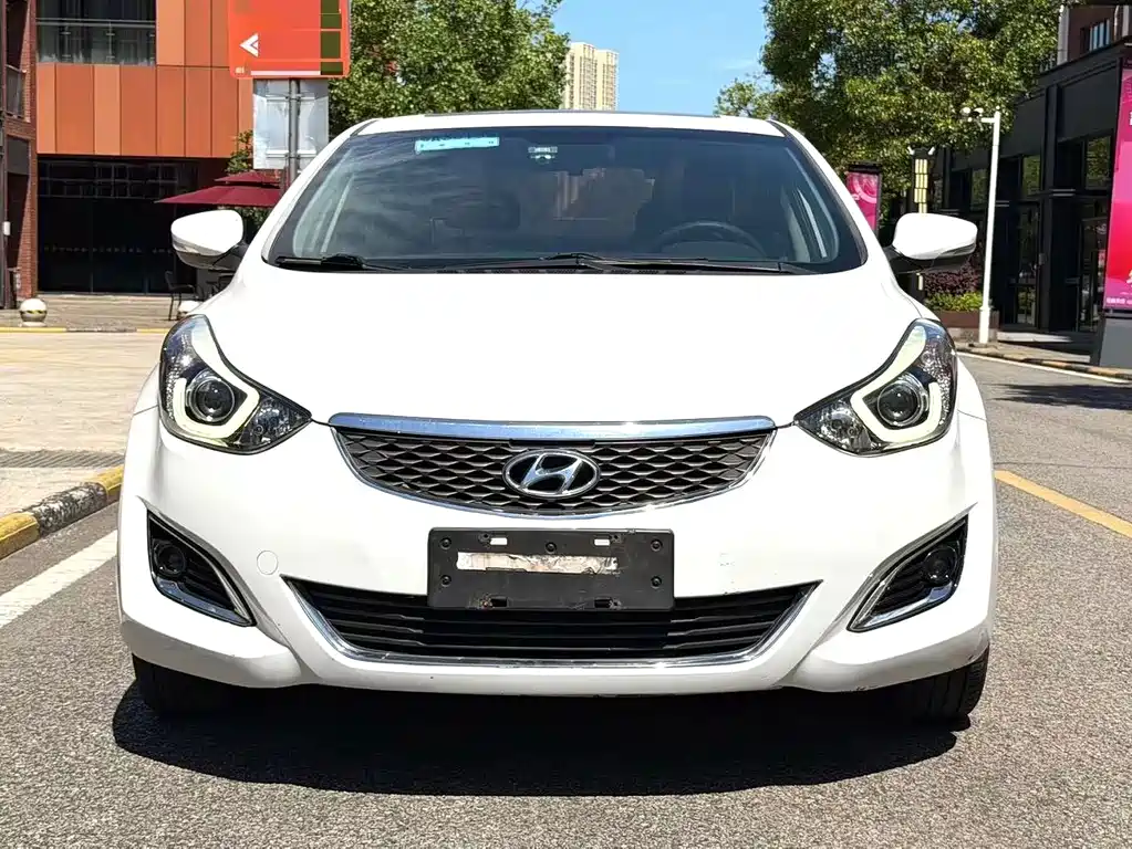 Hyundai Elantra Langdong — миниатюра 2