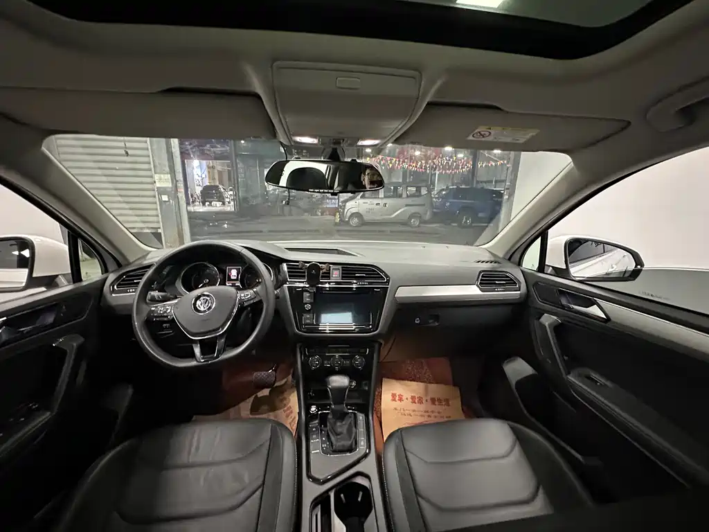 Volkswagen Tiguan L — миниатюра 6