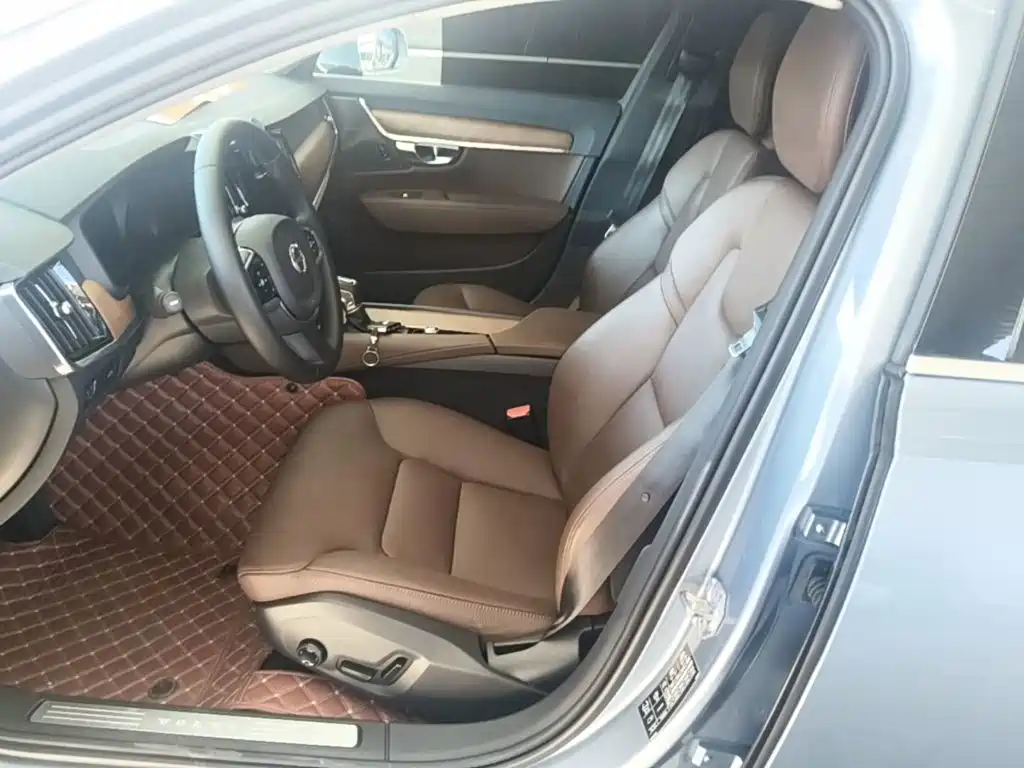 Volvo S90 — миниатюра 15