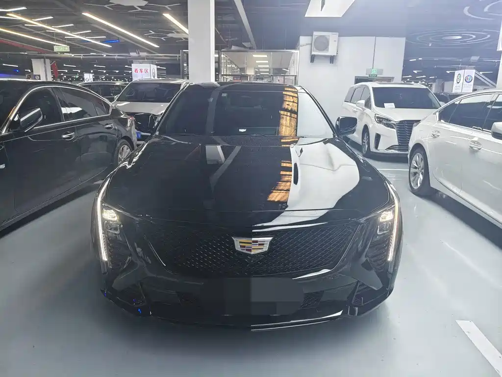 Cadillac CT5 — миниатюра 2