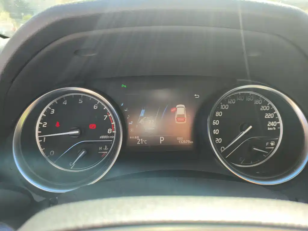 Toyota Camry — миниатюра 7