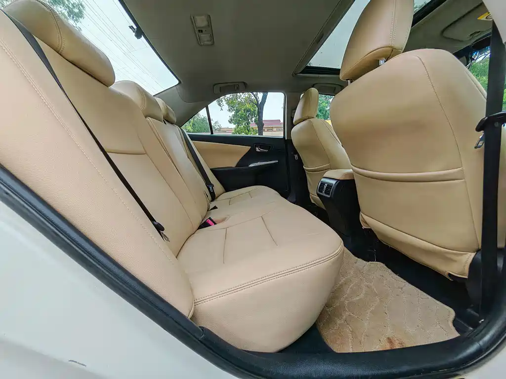Toyota Camry — миниатюра 19