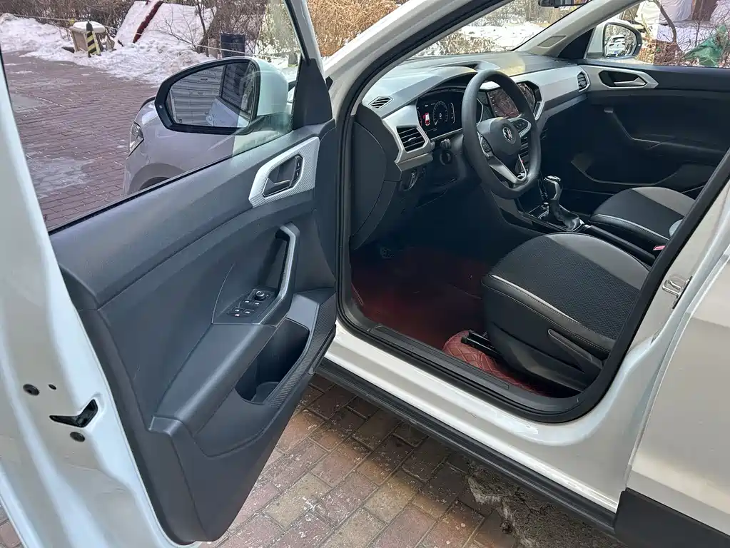 VOLKSWAGEN EXPLORING THE SHADOW