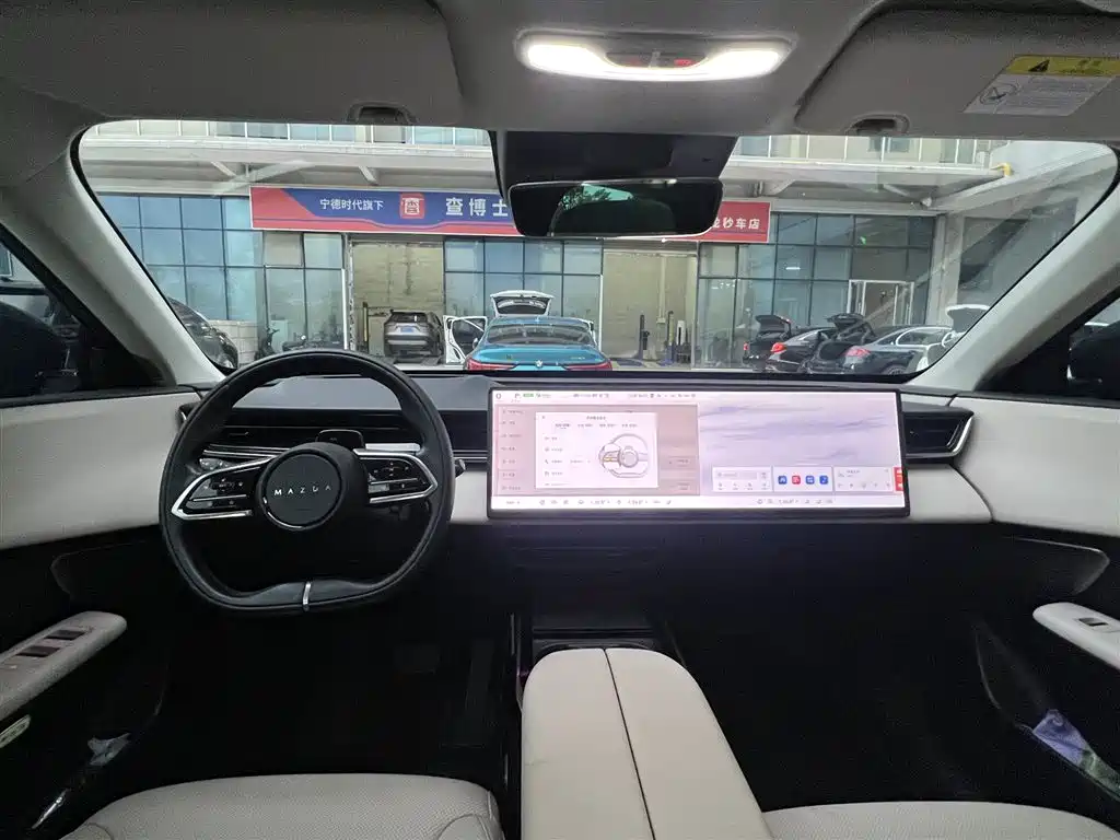 Mazda EZ-60 — миниатюра 5