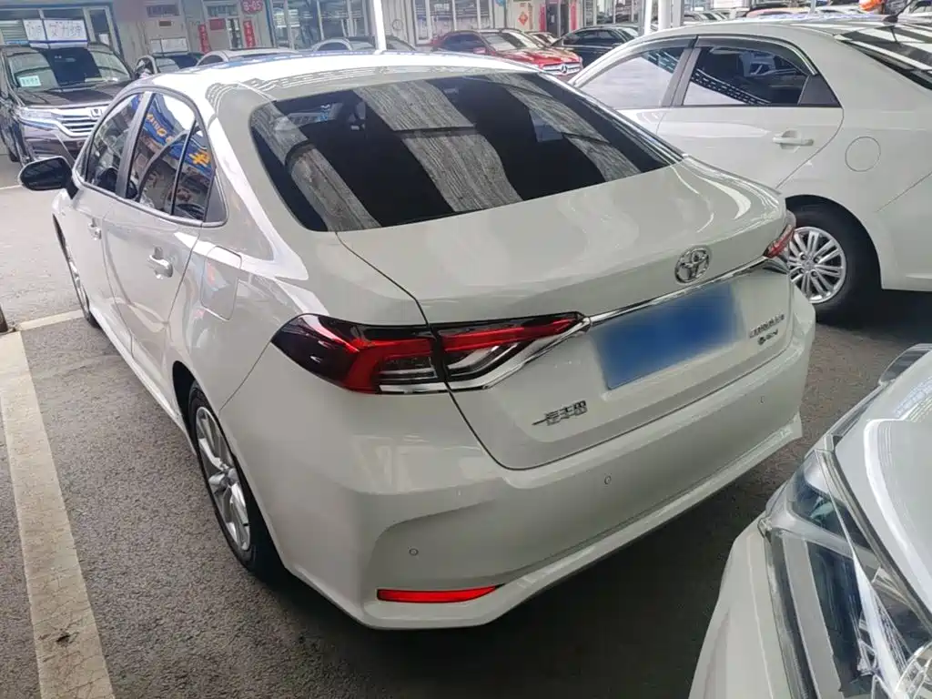 Toyota Corolla — миниатюра 5