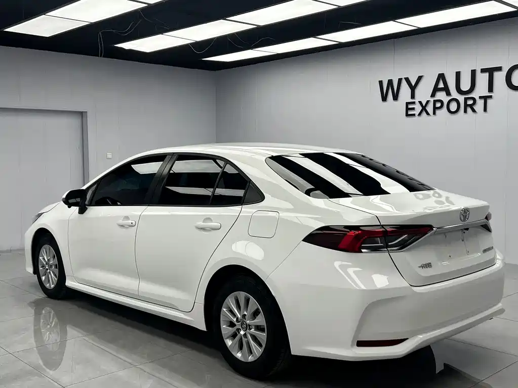 Toyota Corolla — миниатюра 6