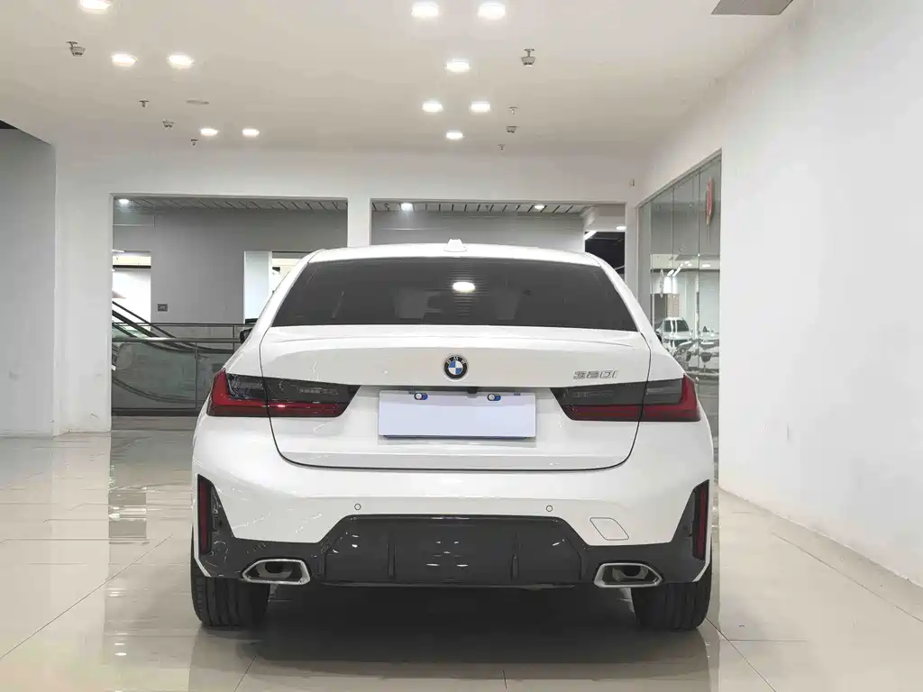 BMW 3 Series — миниатюра 4