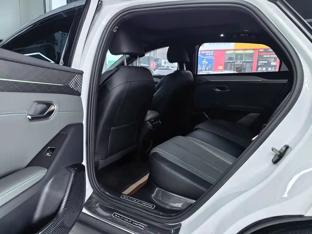 BYD Qin L — миниатюра 4
