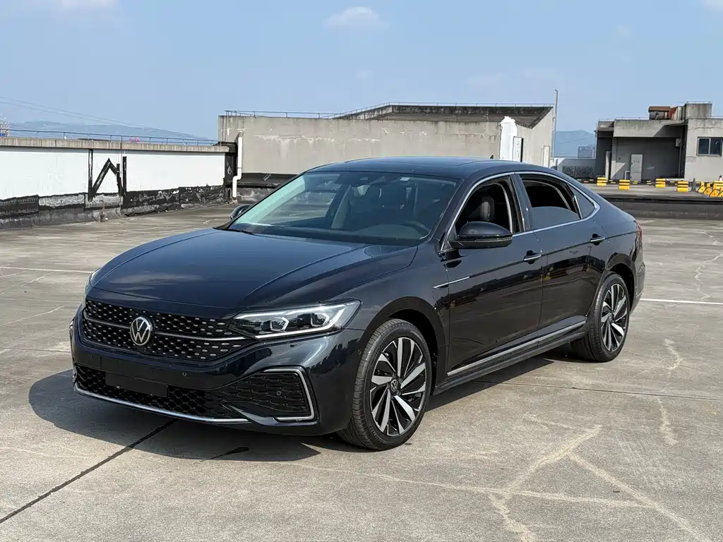 Volkswagen Passat 2022 330TSI Starry Luxury Edition